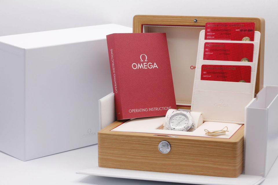 Omega Seamaster Diver 300m 210.30.42.20.06.002 Image 5